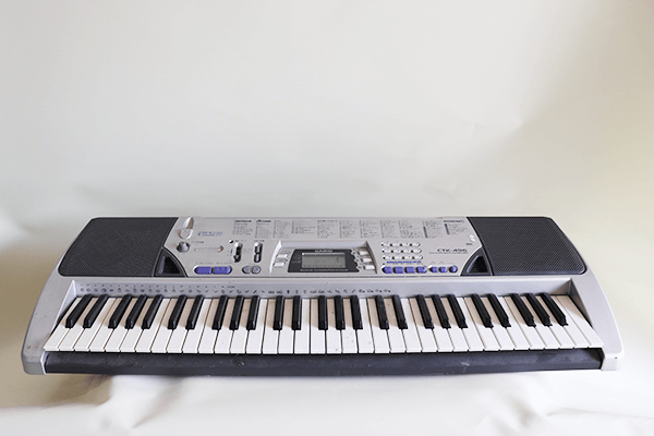 電子キーボード